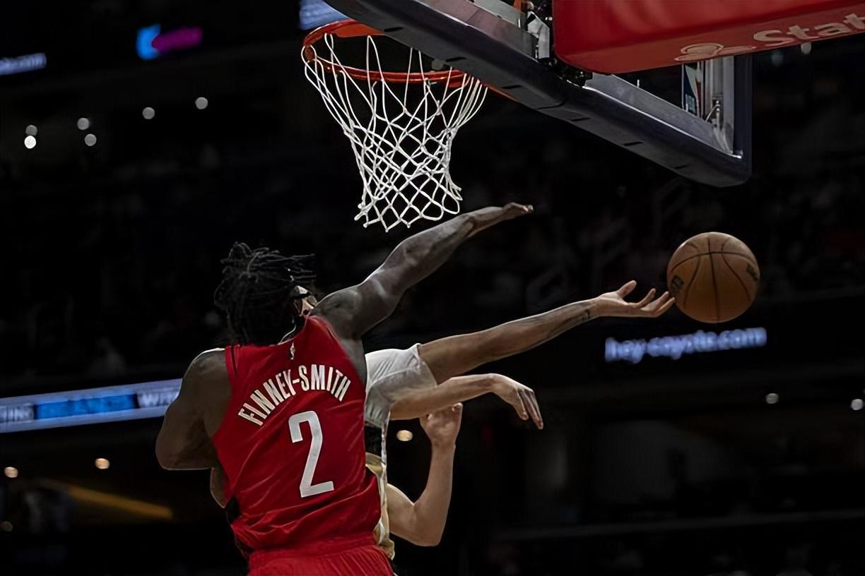 场上效果不佳又能怎样，火箭锋线新援的出场时间刷新了赛季新高？