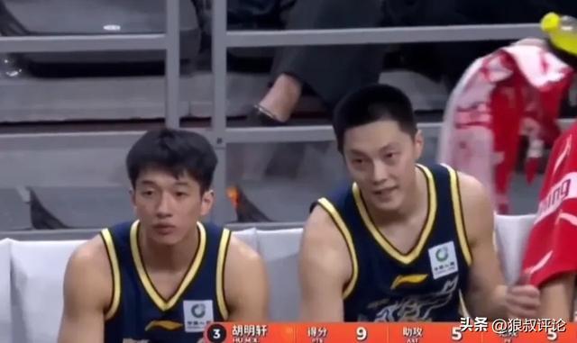 开云体育官网-广东新赛季最大谜团！胡明轩场均8.2分领衔多项数据创近七年新低