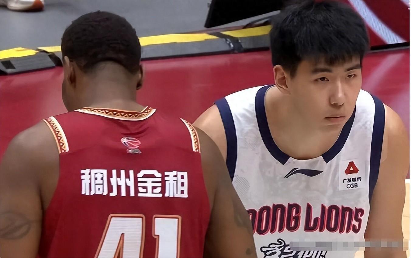 开云体育下载-再次单场送出6血帽！完爆浙江顶级内线，球迷：他可以替换周琦了