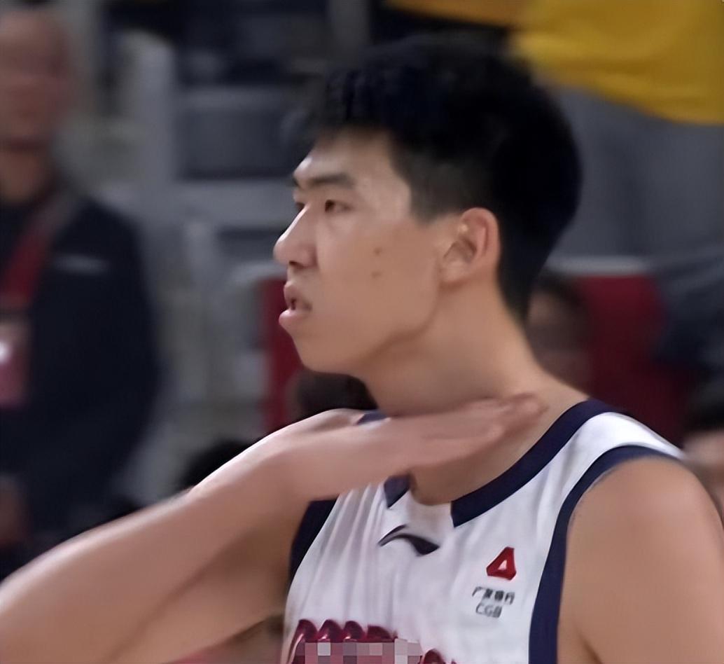 开云体育下载-再次单场送出6血帽！完爆浙江顶级内线，球迷：他可以替换周琦了