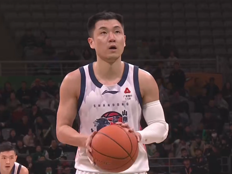 开云体育-山东男篮客场险胜辽宁，高诗岩关键三分+关键抢断，陈林坚太稳了