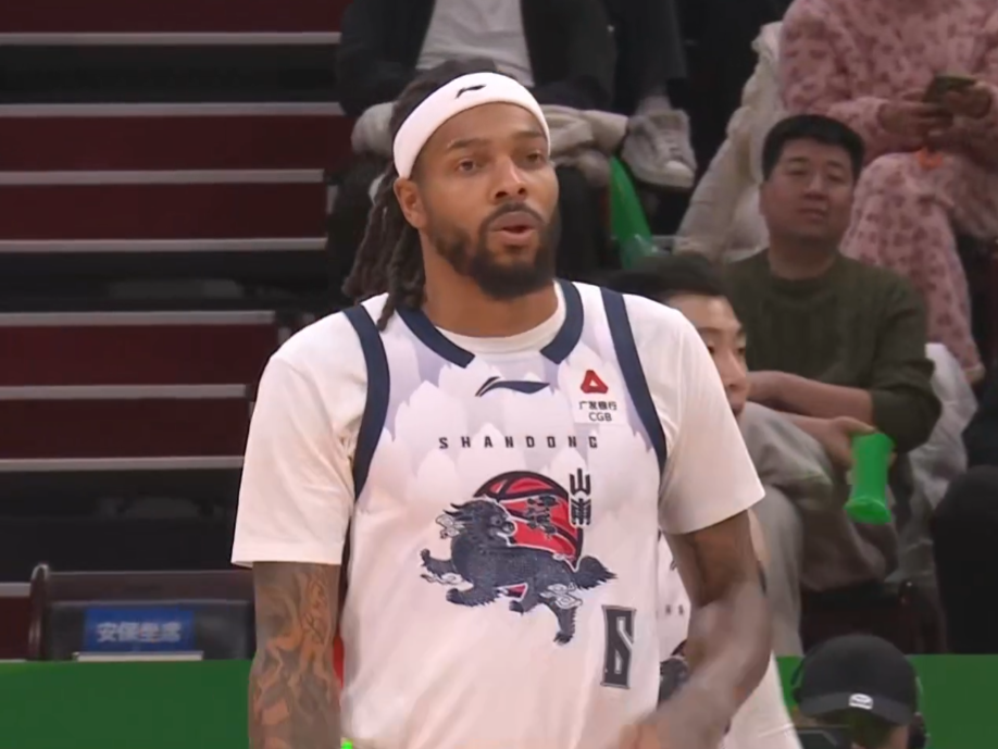 开云体育-山东男篮客场险胜辽宁，高诗岩关键三分+关键抢断，陈林坚太稳了