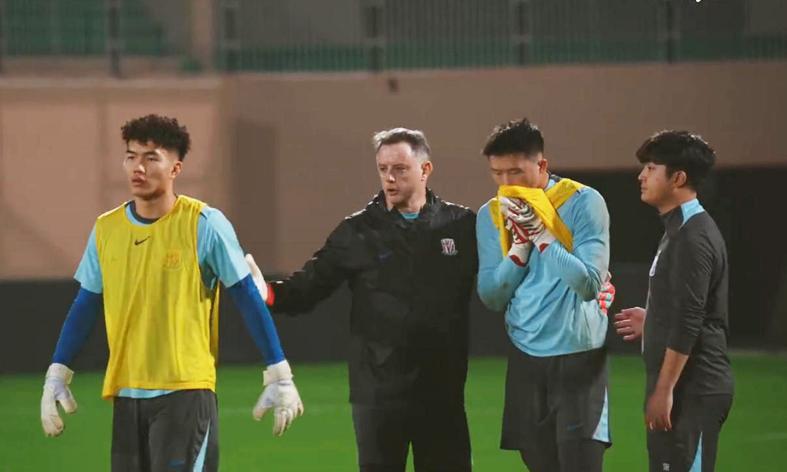 李昊杨希可议 申花还不打包？试训者踏破西海岸门槛 郑智婉拒三批