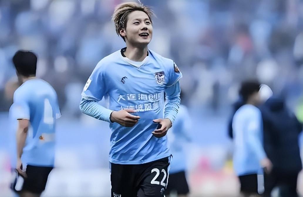开云体育app-喜讯！鲁能首位爆发的08后新星诞生，热身赛攻破巴萨梯队大门